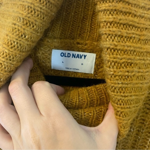 Golden Sweater - Picture 3 of 5